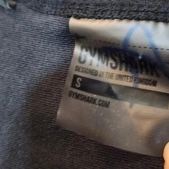 Gymshark black tank top with slit in the front Size small - Picture 4 of 6